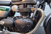 TRIUMPH BONNEVILLE T100
