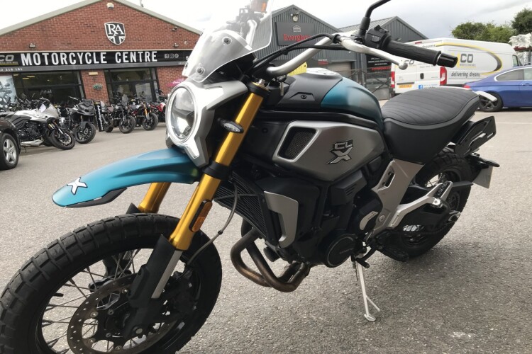 CFMOTO 700CL-X ADVENTURE