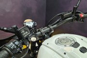 YAMAHA XSR700