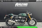 TRIUMPH THRUXTON 1200