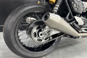 TRIUMPH THRUXTON 1200
