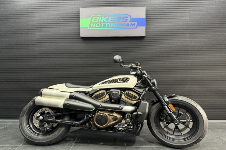 HARLEY-DAVIDSON SPORTSTER