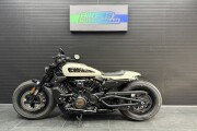 HARLEY-DAVIDSON SPORTSTER