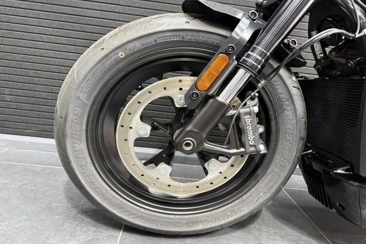 HARLEY-DAVIDSON SPORTSTER