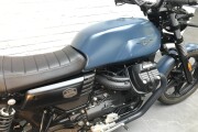 MOTO GUZZI V7