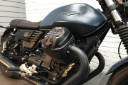 MOTO GUZZI V7