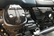 MOTO GUZZI V7