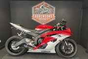 YAMAHA R6