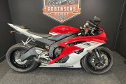 YAMAHA R6