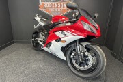 YAMAHA R6