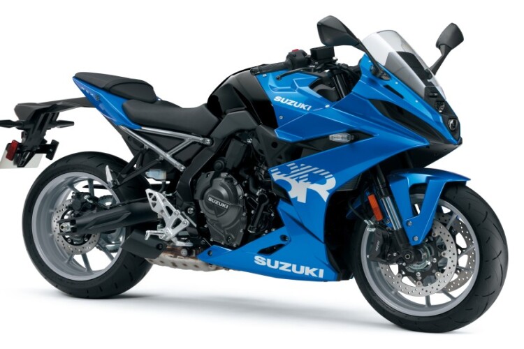 2025 SUZUKI GSX-8S, 2025 Metallic Triton Blue - photo 3