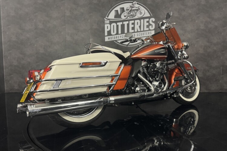 HARLEY-DAVIDSON TOURING