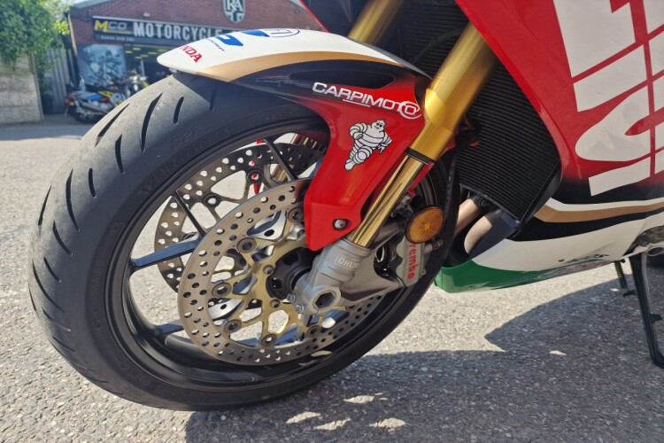 HONDA CBR1000RR FIREBLADE SP