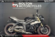 TRIUMPH STREET TRIPLE 675