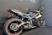 TRIUMPH STREET TRIPLE 675
