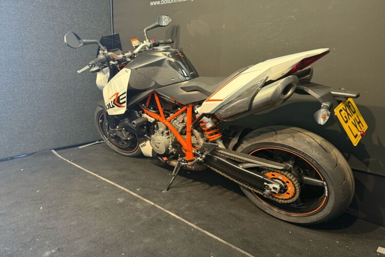 KTM 990 SUPER DUKE