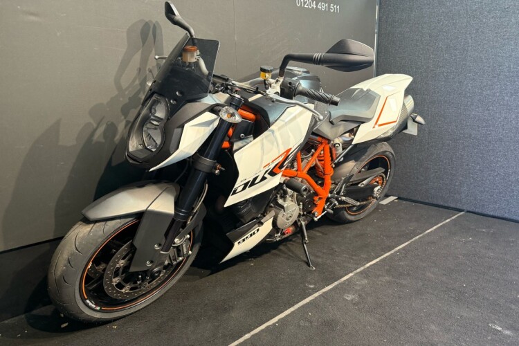 KTM 990 SUPER DUKE