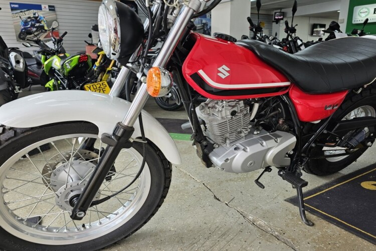 SUZUKI RV 125  for sale