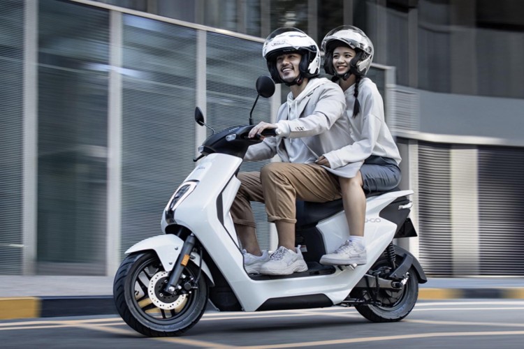 Revolutionizing Your Journey The Latest Electric Motorbikes on the UK Market Revolutionizing Your Journey The Latest Electric Motorbikes on the UK Market